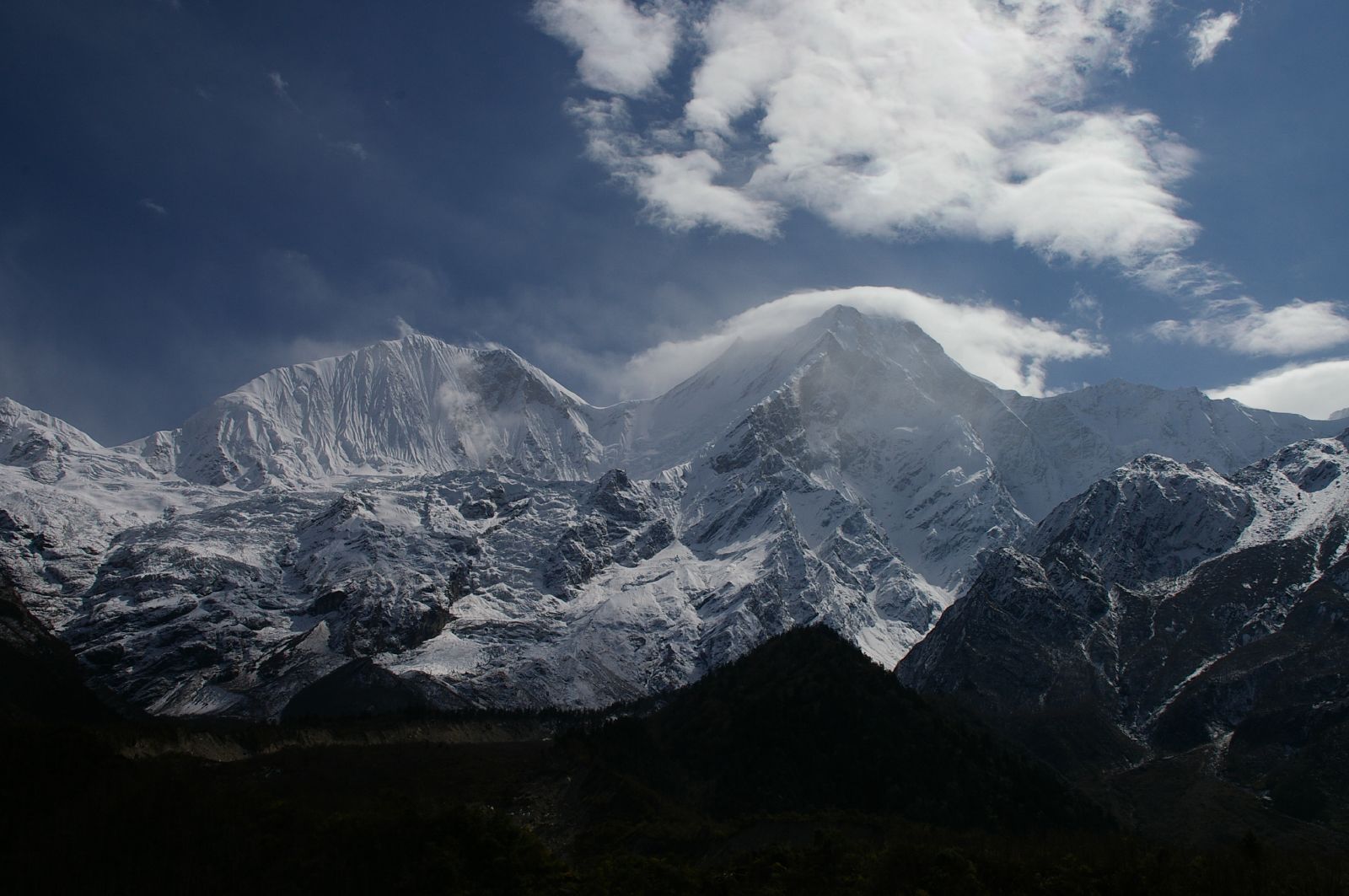 Manaslu Round Trek