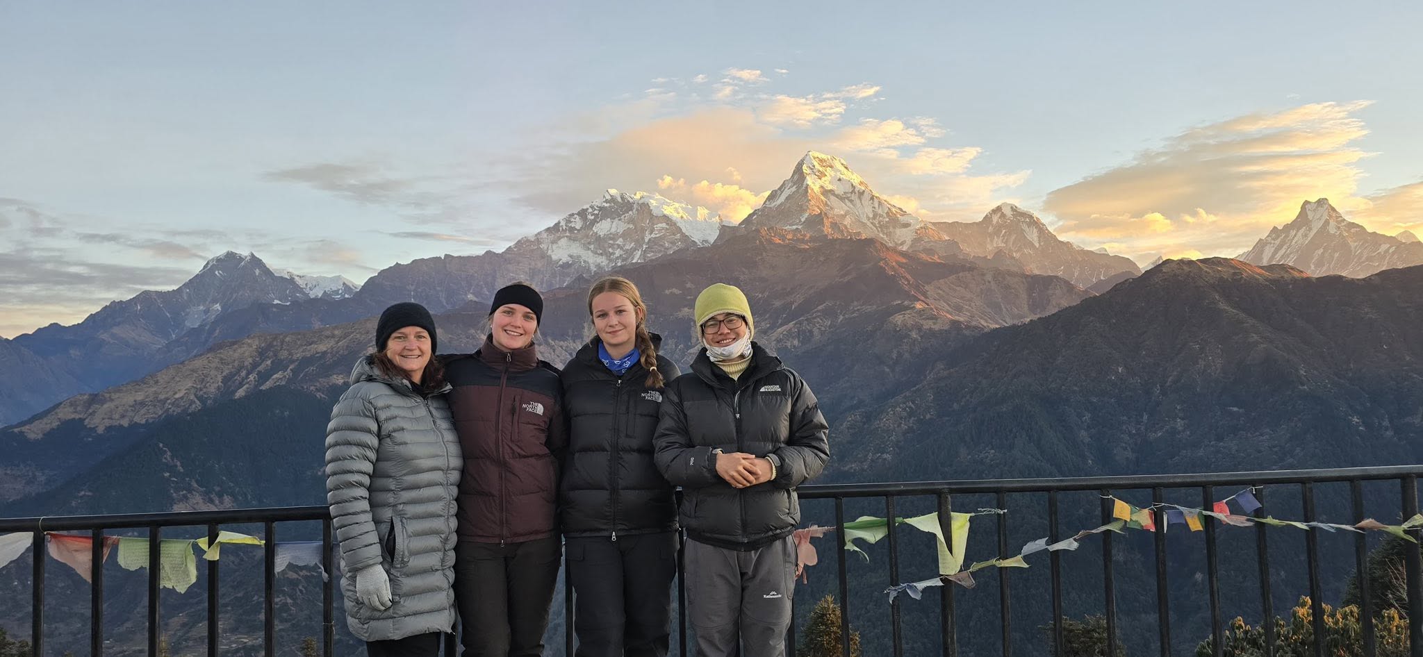Sunrise over the Himalaya from Poon Hill on the Ghorepani Poon Hill Trek